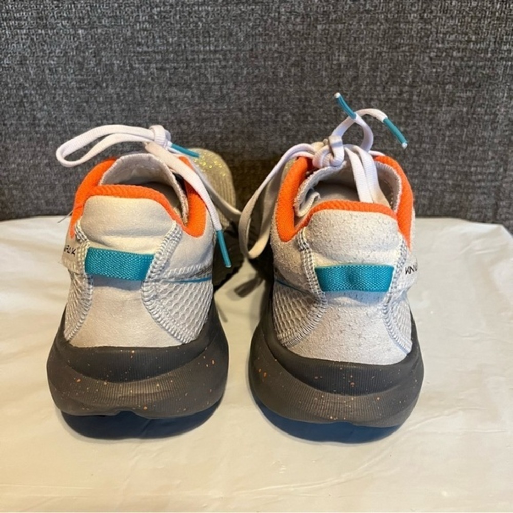 Saucony Kinvara 14 White with Blue and Orange Accents - Picture 3 of 6